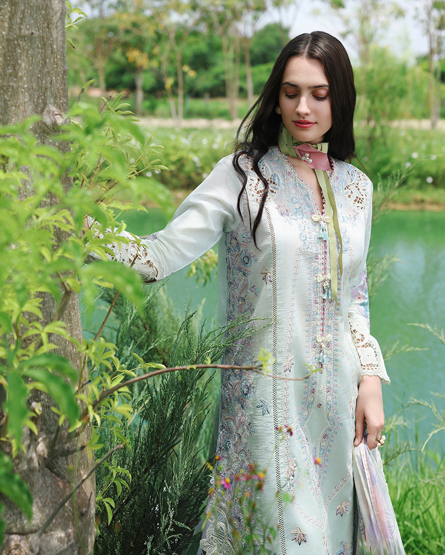 Hemline Secret Garden Volume 3