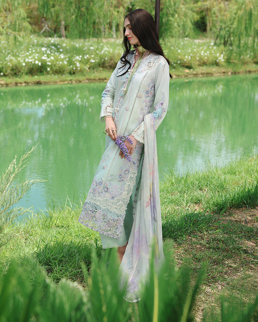 Hemline Secret Garden Volume 3