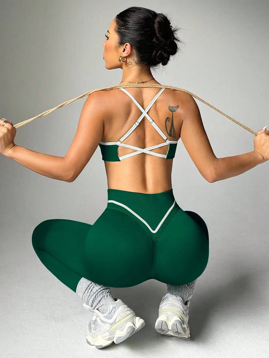 Luna Maya Backless Active Set